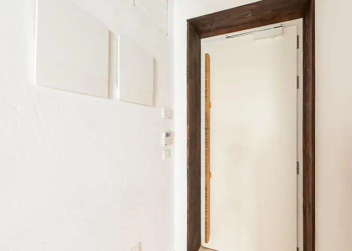 Design Lux Wisdom In Bamboo Garden,no Shoes Allowed Inside Варна