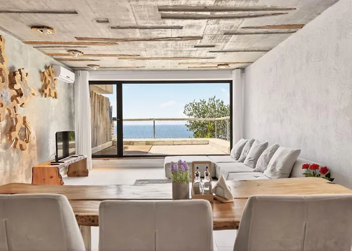 Design Lux Wisdom In Bamboo Garden,no Shoes Allowed Inside Варна