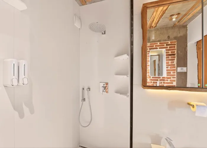 Apartment Design Lux Wisdom In Bamboo Garden,no Shoes Allowed Inside *