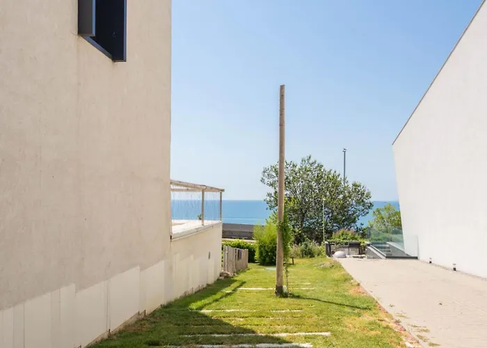 Apartment Design Lux Wisdom In Bamboo Garden,no Shoes Allowed Inside