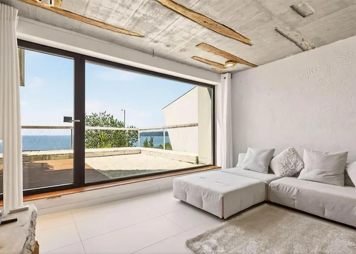 Apartment Design Lux Wisdom In Bamboo Garden,no Shoes Allowed Inside *